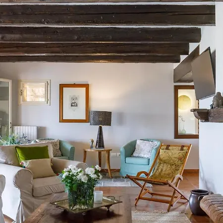 Villino Bruna 6, Emma Villa *