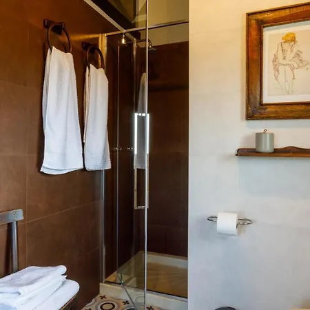 Villino Bruna 6, Emma Villa *